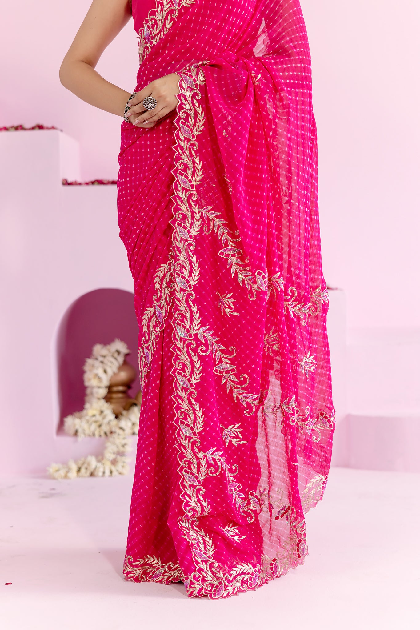 Pure Georgette 20 Gsm Mothda Leheriya Aari Sequins Border Butti Chaadi Work Saree