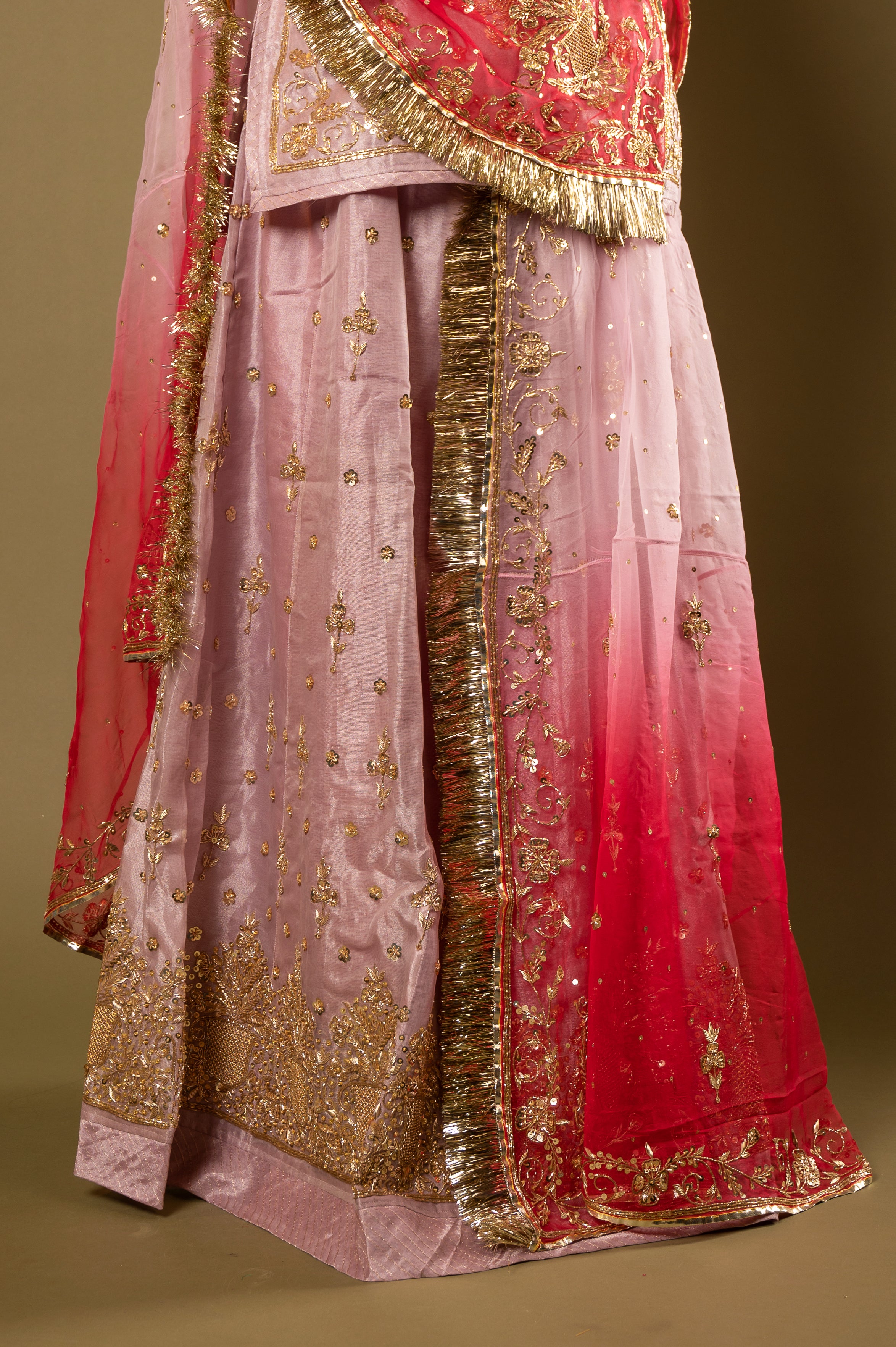 Pink Shaded Odhana Pure Tissue Zardozi Border butti handwork Rajputi Poshak with Pure odhna