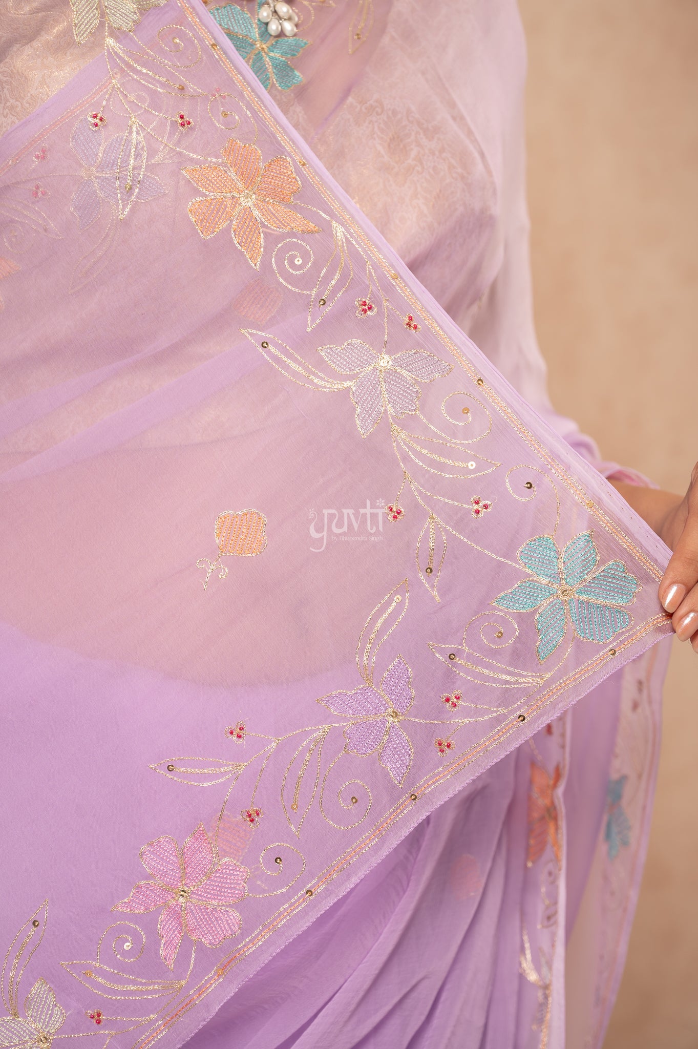 Lavender Viscose Chiffon Aari Resham Border Motif (Butti) Handwork Saree