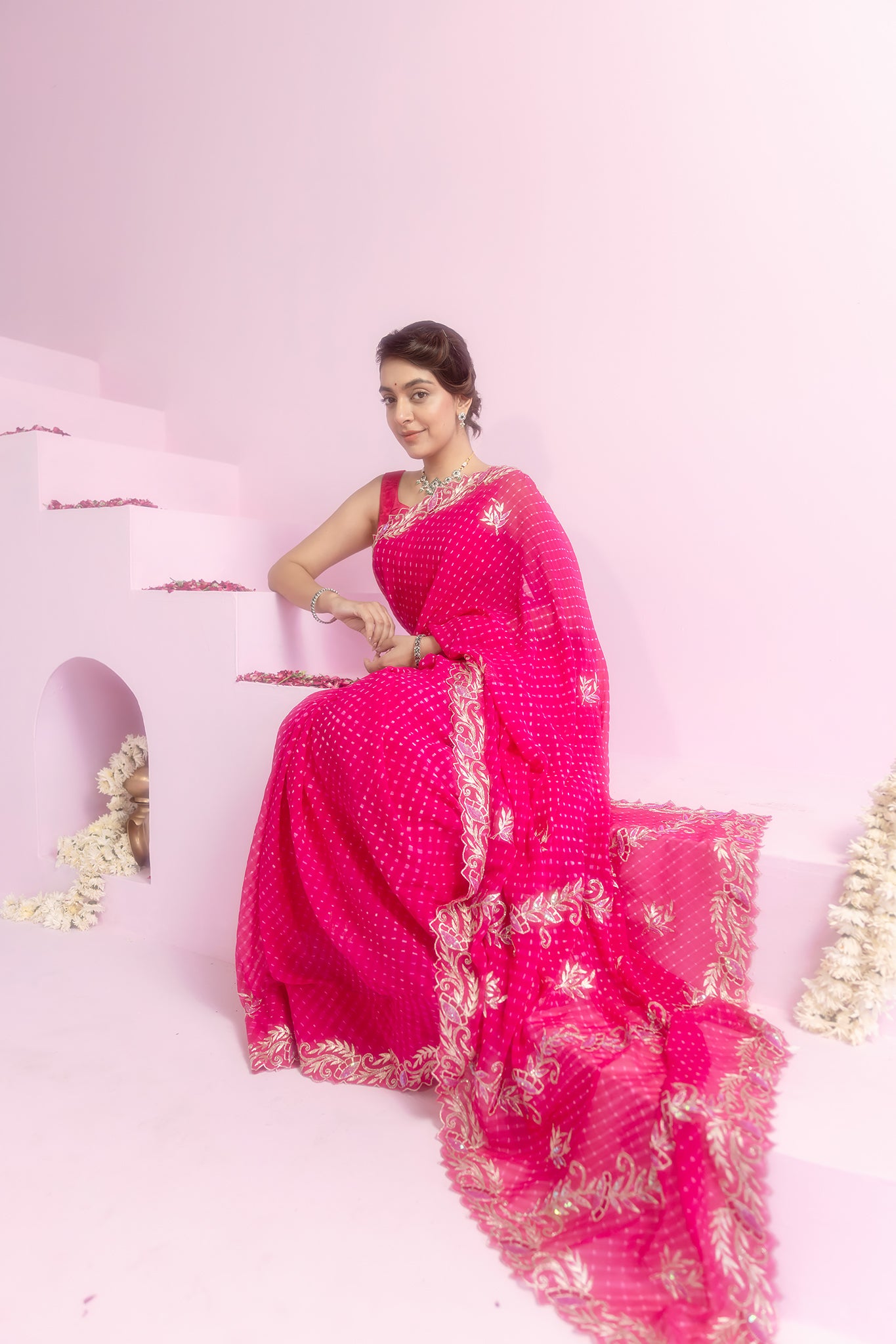 Pure Georgette 20 Gsm Mothda Leheriya Aari Sequins Border Butti Chaadi Work Saree