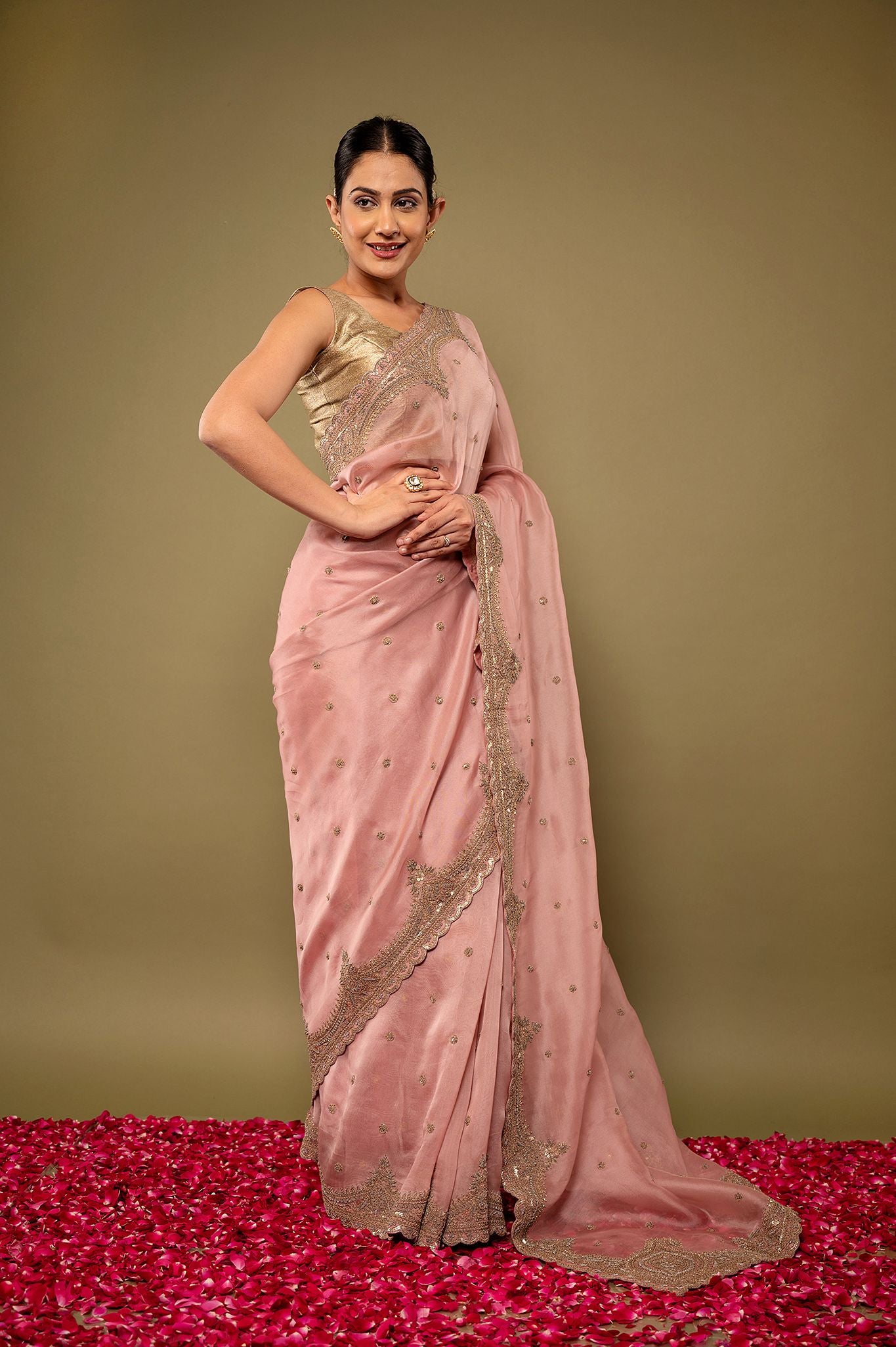 mate pink pure organza Dapka Marodi Border Butti  handwork saree