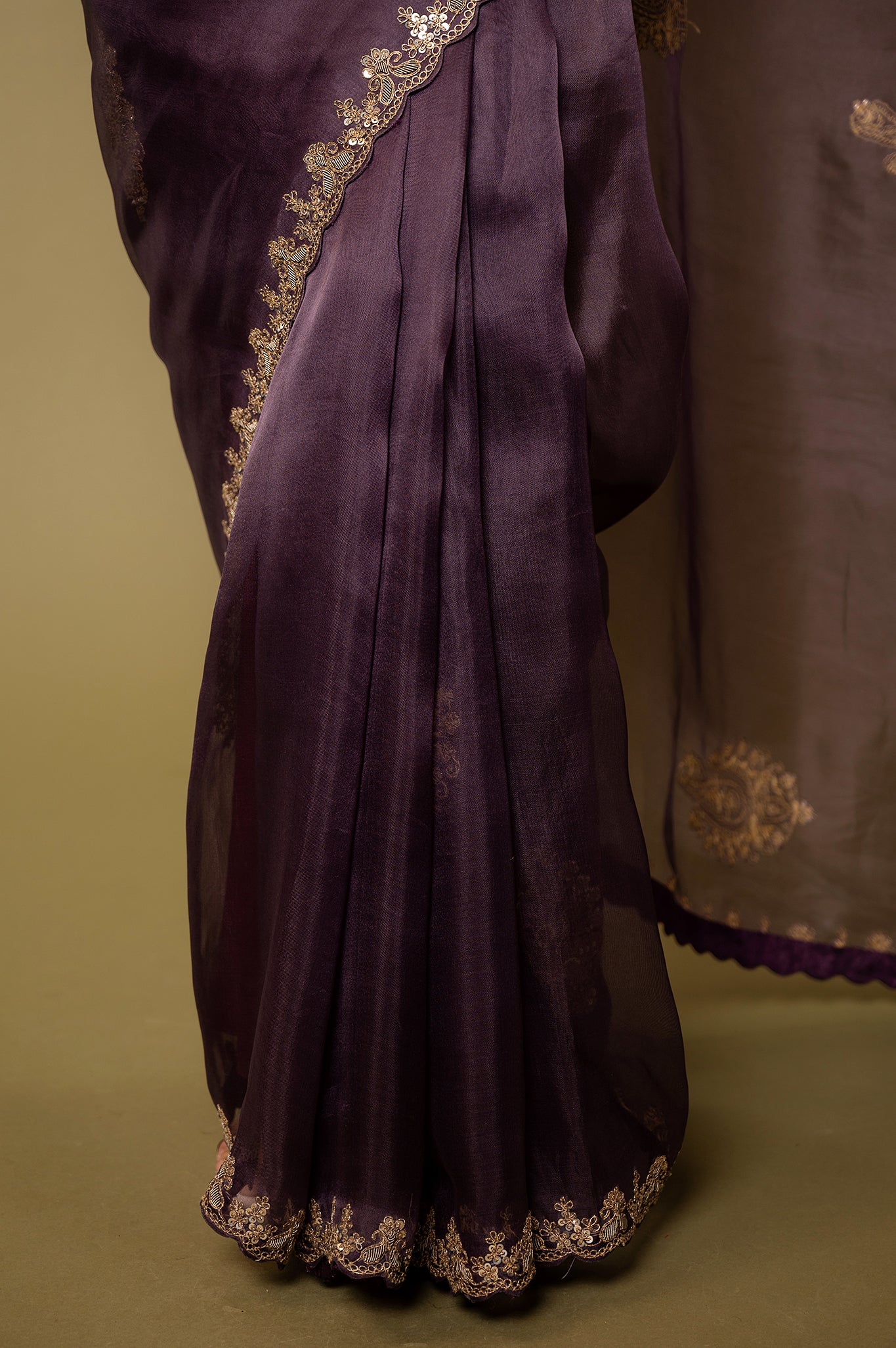 Purple   Organza  Dapka Marodi Border Butti  handwork saree