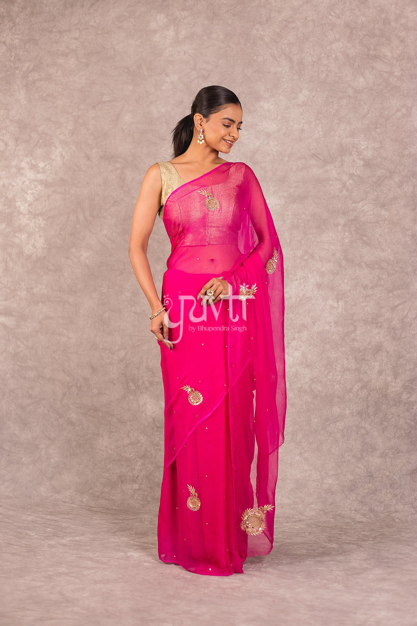 Pink Viscose Chiffon Aari Sequins Booti Work Saree